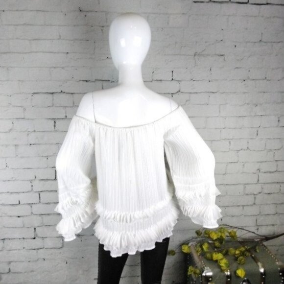 Line + Dot Off The Shoulder Pleated Top Cream Medium - Picture 3 of 8